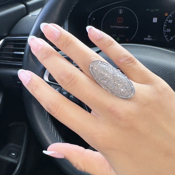 Diamond ring - Picture 1 of 2